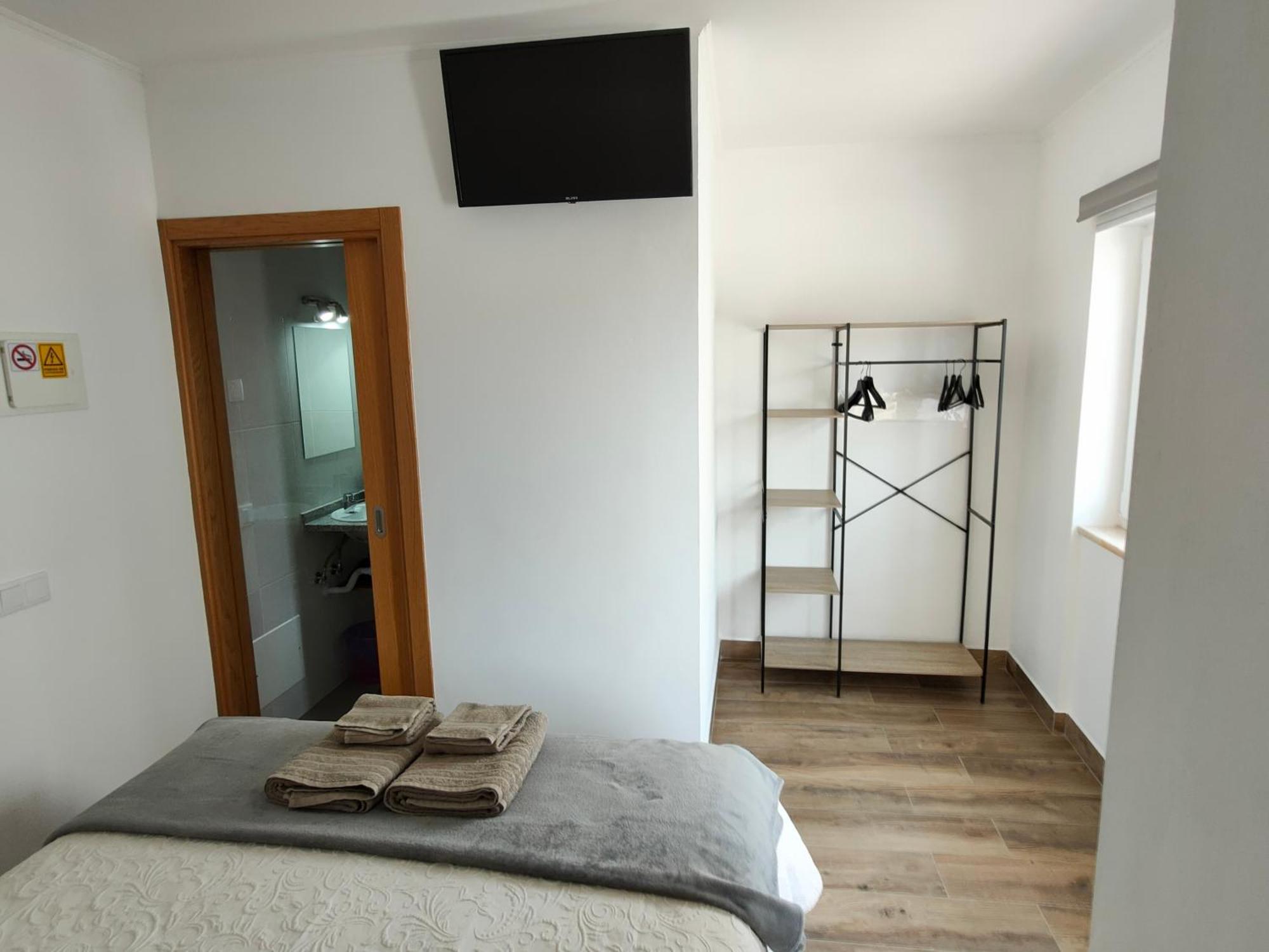 Casa Da Avo - City Center - Private Bedrooms Lagos Bilik gambar